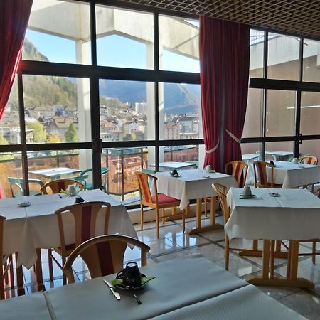 Jura Hotel Restaurant Le Panoramic 생클로드 외부 사진