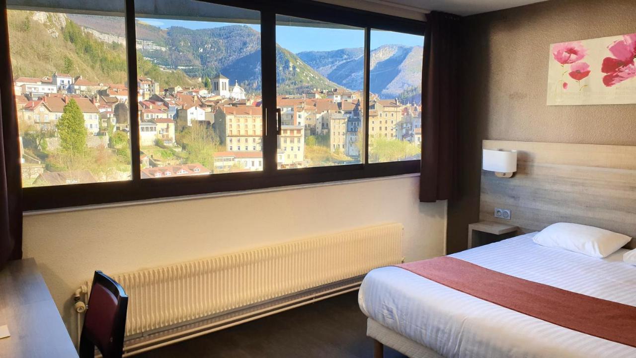 Jura Hotel Restaurant Le Panoramic 생클로드 외부 사진