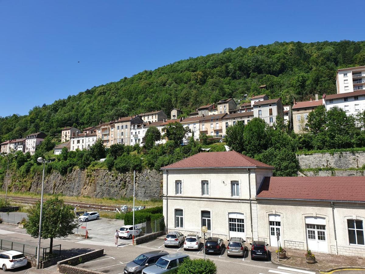 Jura Hotel Restaurant Le Panoramic 생클로드 외부 사진