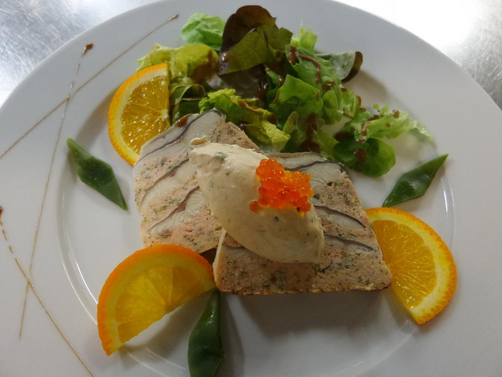 Jura Hotel Restaurant Le Panoramic 생클로드 외부 사진