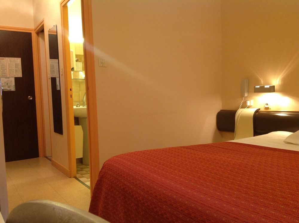 Jura Hotel Restaurant Le Panoramic 생클로드 외부 사진